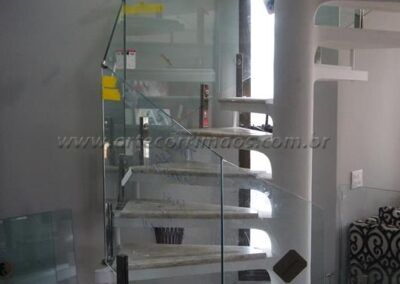Guarda Corpo Torre de Inox Escada Caracol Curva Vidro Seccionados 10 mm temp Incolor 5