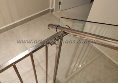 PORTOES DE ACO INOX POLIDO JUNTO COM COLUNAS 5