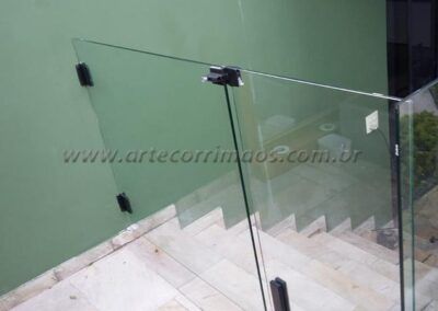 Portao de Vidro Dispositiovs de Aluminio Preto 2