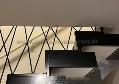 PAINEL JUNTO COM GUARDA CORPO EM AÇO TRANÇADO COM PINTURA PRETO FOSCO (6)