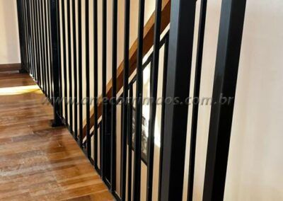 Guarda Corpo Ferro E Madeira (10)