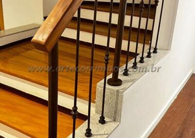 Guarda Corpo Ferro E Madeira (15)
