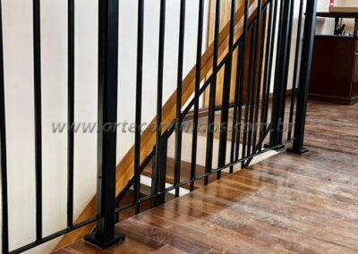 Guarda Corpo Ferro E Madeira (18)