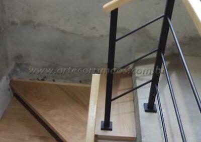 Guarda Corpo Ferro E Madeira (27)