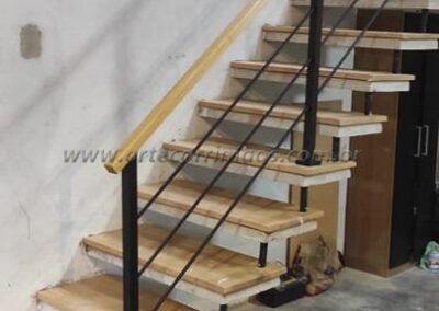 Guarda Corpo Ferro E Madeira (35)