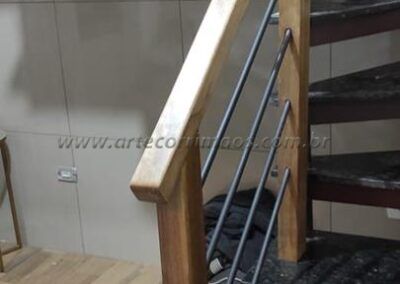 Guarda Corpo Ferro E Madeira (38)