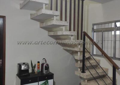 Guarda Corpo Ferro E Madeira (45)