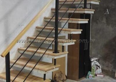 Guarda Corpo Ferro E Madeira (50)