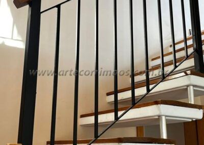 Guarda Corpo Ferro E Madeira (66)