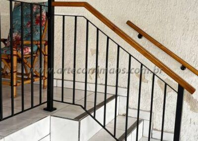 Corrimão guarda corpo madeira e ferro (3)