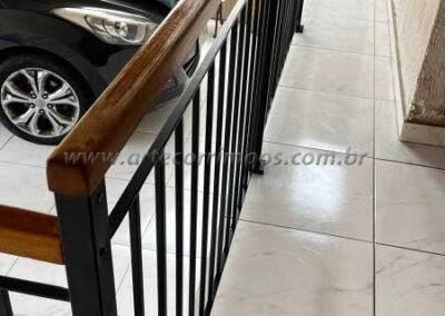 Corrimão guarda corpo madeira e ferro (4)