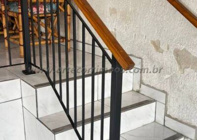 Corrimão guarda corpo madeira e ferro (5)