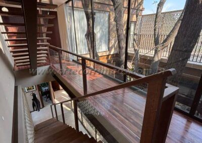 Corrimão guarda corpo madeira e vidro (4)