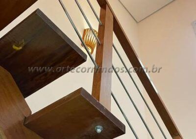 Corrimão madeira com barrinhas inox (9)
